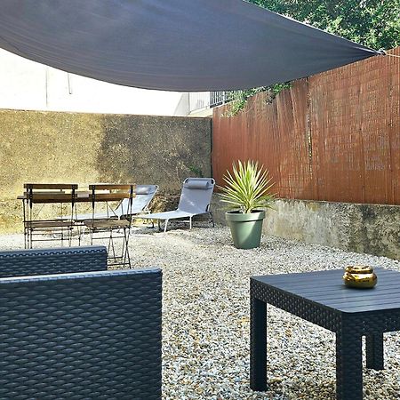 Superbe Appt Avec Cour Et Parking Gratuit A 5Min De La Cite Medievale Carcassonne Exterior foto